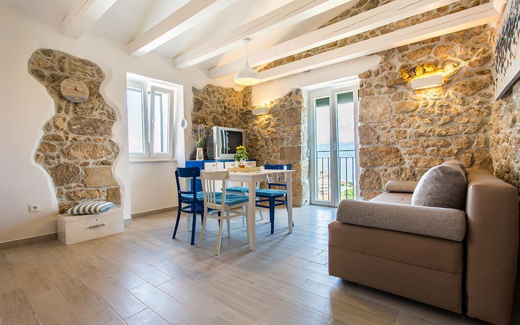 Apartman Bonaca Vrbnik Exterior foto